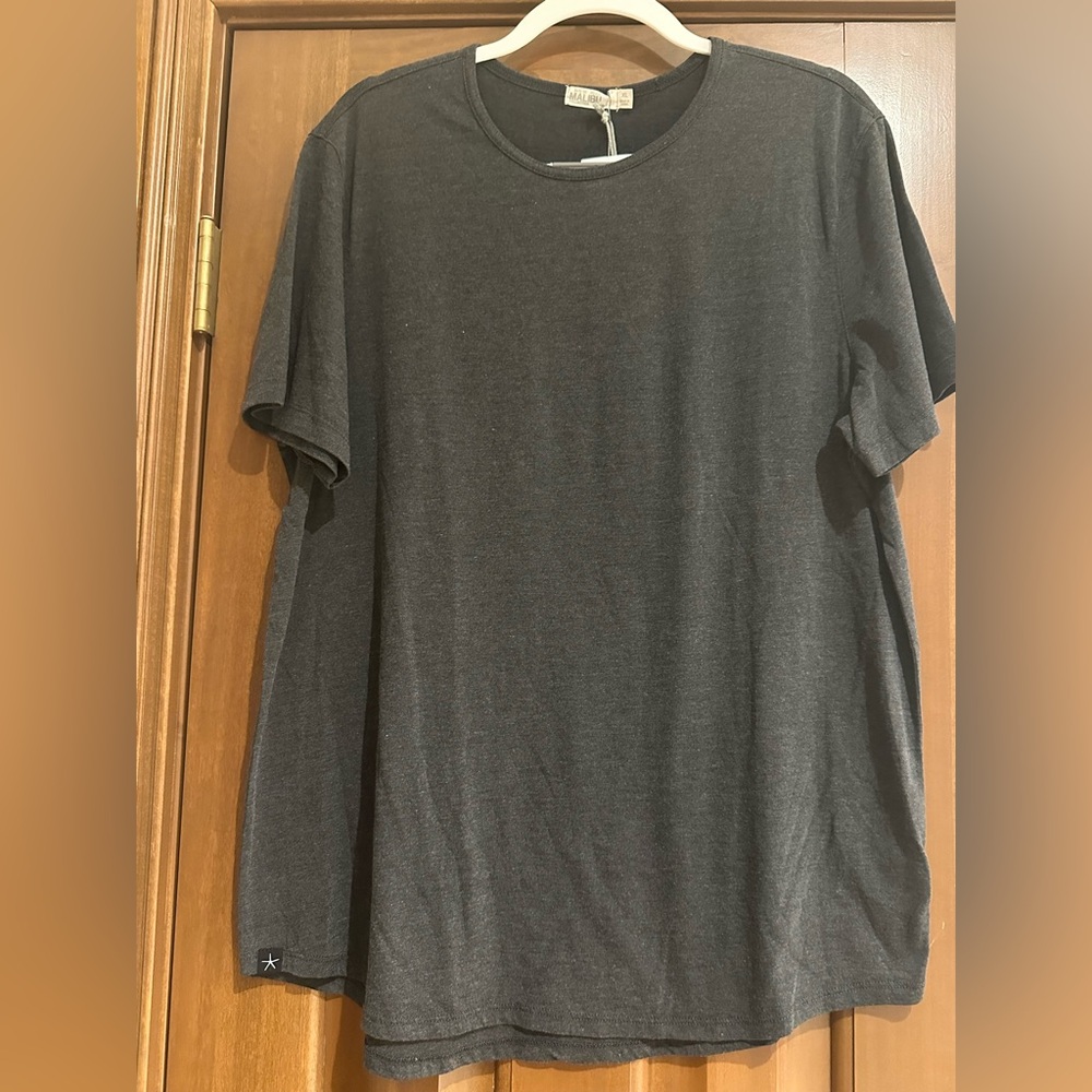 Barefoot Dreams Malibu Collection Classic Dark Grey Men's T-Shirt XL  NWT